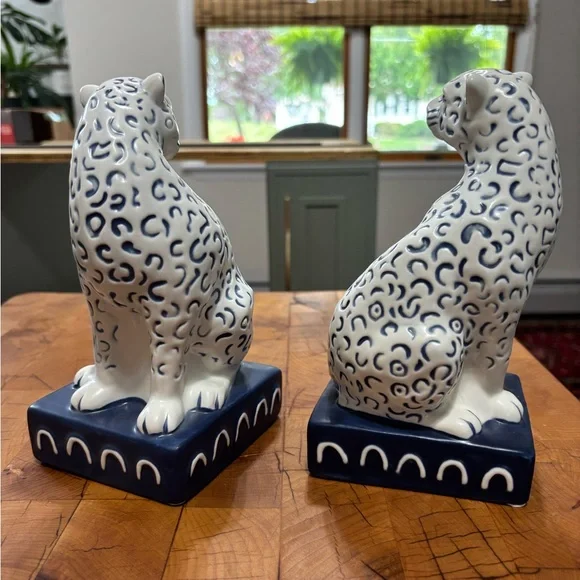 Opalhouse Blue and White Leopard Bookends - Picture 5 of 6